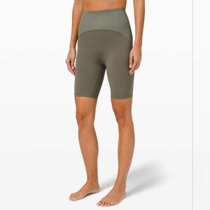 68 Lululemon‎ Blissful Bend Super High-Rise Short 8"